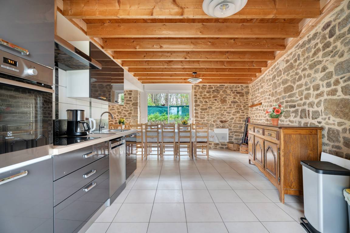 180 M² Maison De Vacances ∙ 5 Chambres ∙ 15 Personnes - Cherrueix