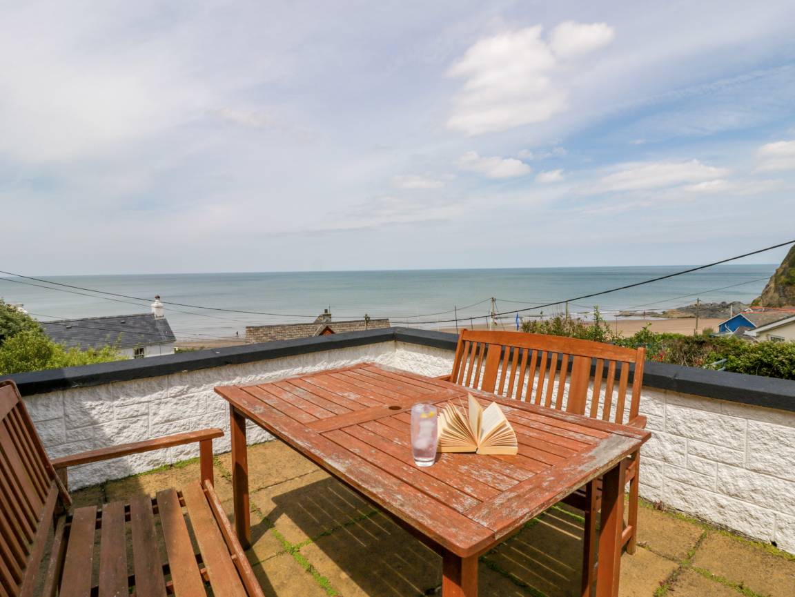 Cottage ∙ 3 Bedrooms ∙ 5 Guests - Aberporth