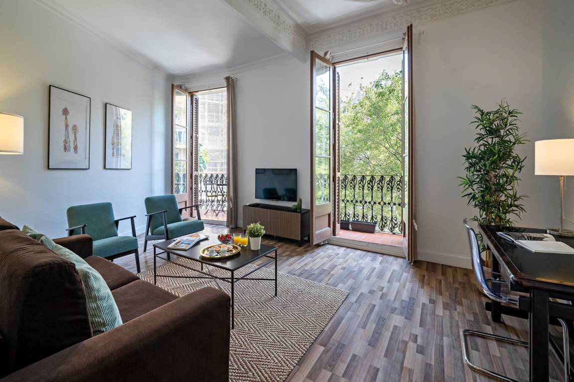 83 M² Apartamento ∙ 2 Habitaciones ∙ 5 Huéspedes - Barcelona