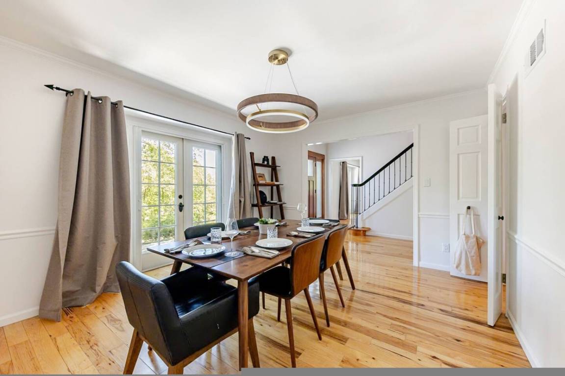 Apartment ∙ 3 Bedrooms ∙ 6 Guests - Kansas City, MO