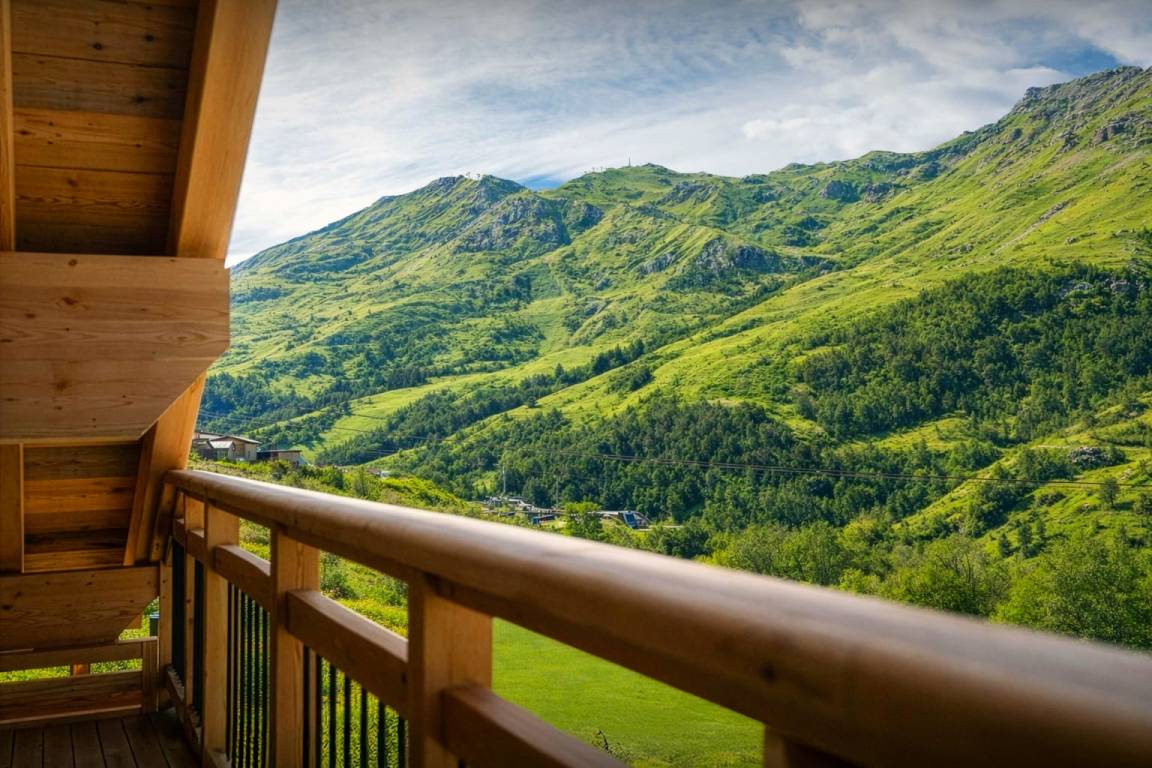 368 M² Chalet ∙ 6 Bedrooms ∙ 14 Guests - Savoie