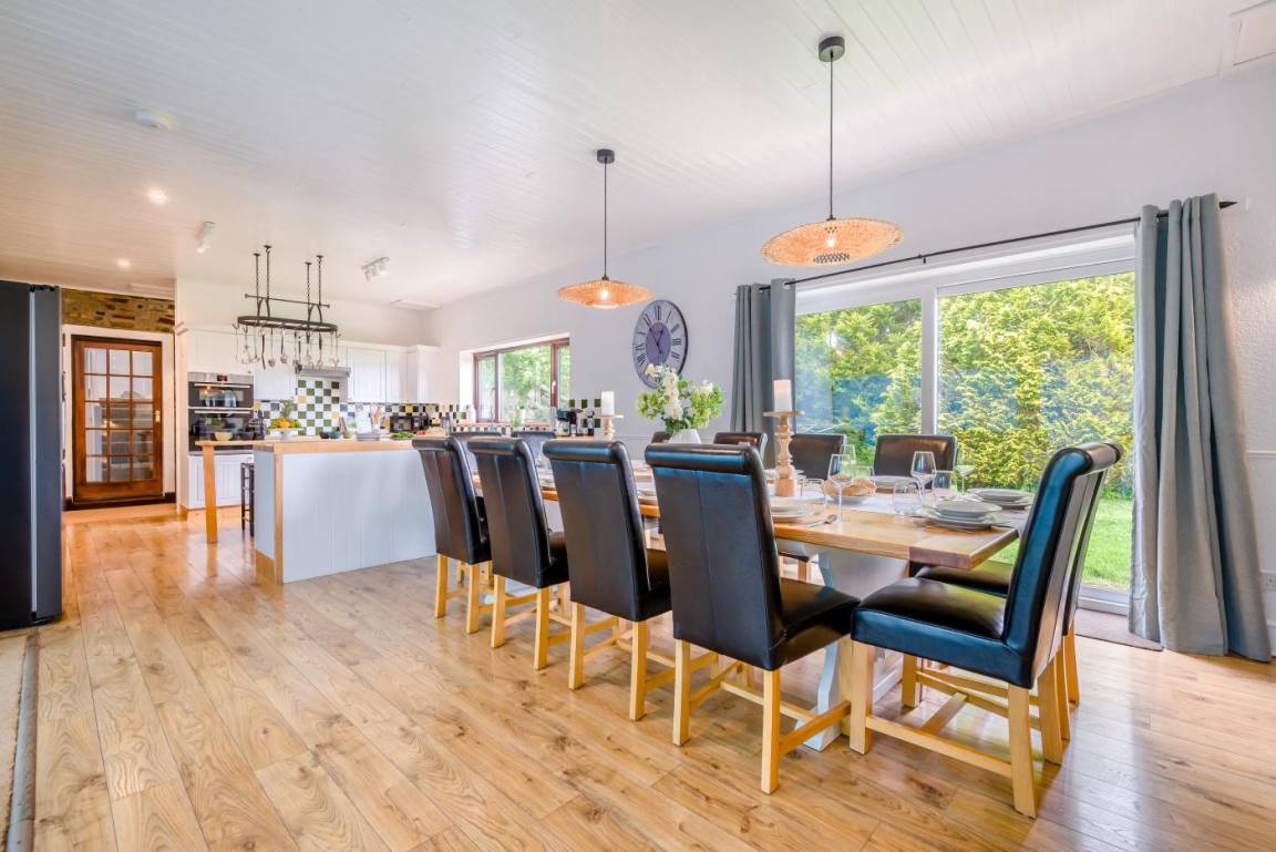 Cottage ∙ 6 Bedrooms ∙ 12 Guests - Bude