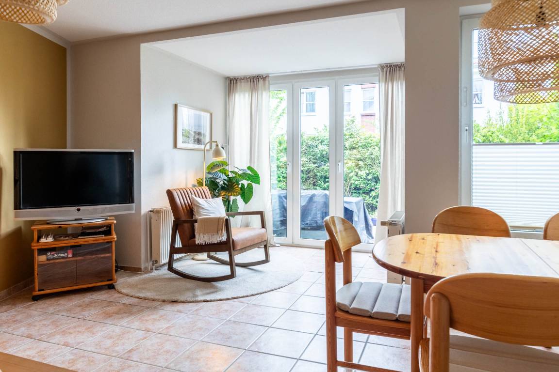 80 m² Ferienhaus ∙ 1 Schlafzimmer ∙ 6 Gäste – Bild 3