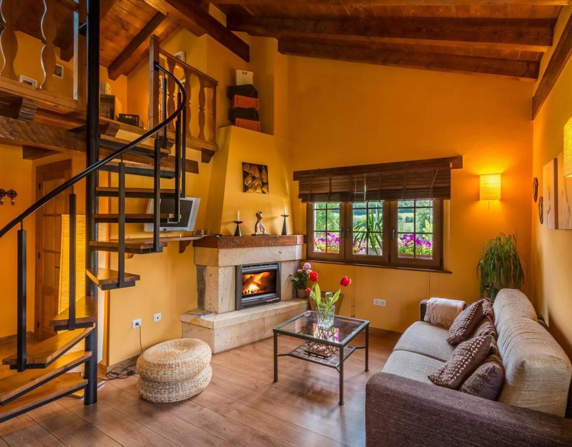 65 M² Aparthotel ∙ 2 Habitaciones ∙ 5 Huéspedes - Cantabria