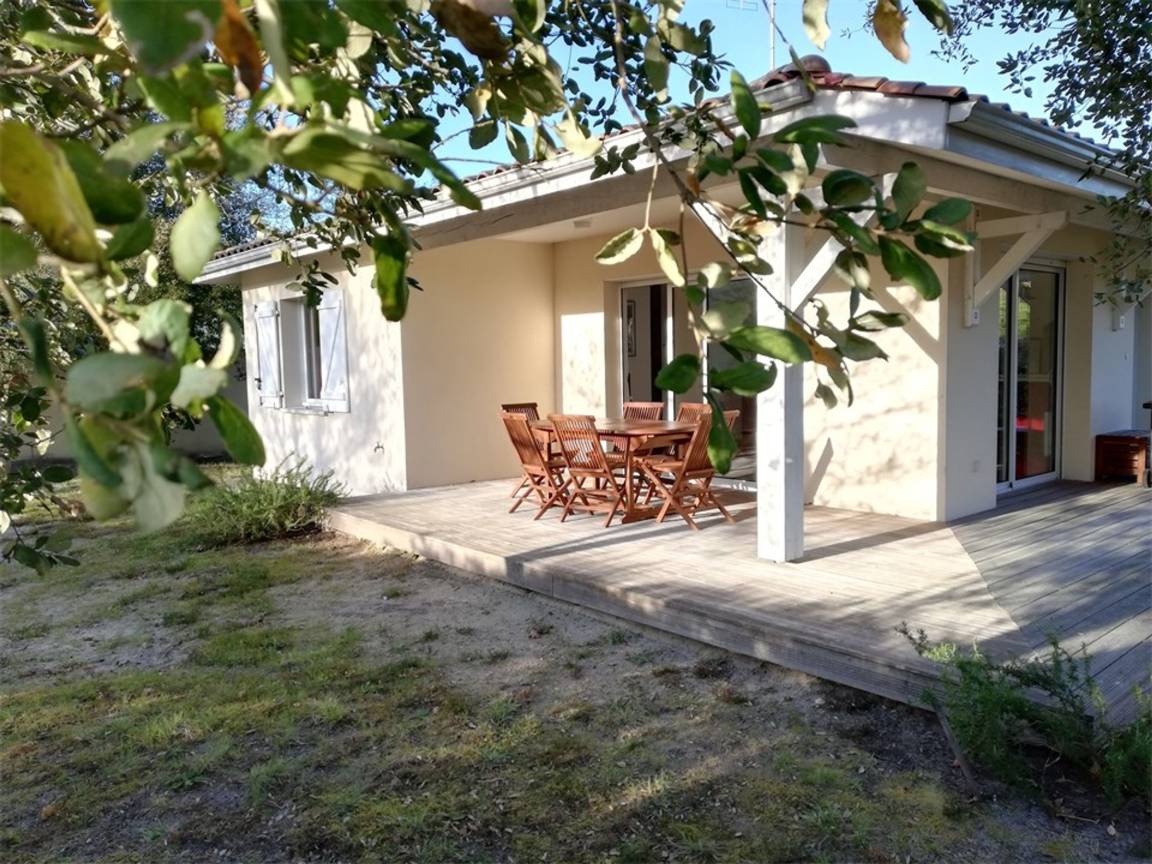 92 M² Villa ∙ 3 Bedrooms ∙ 8 Guests - Messanges