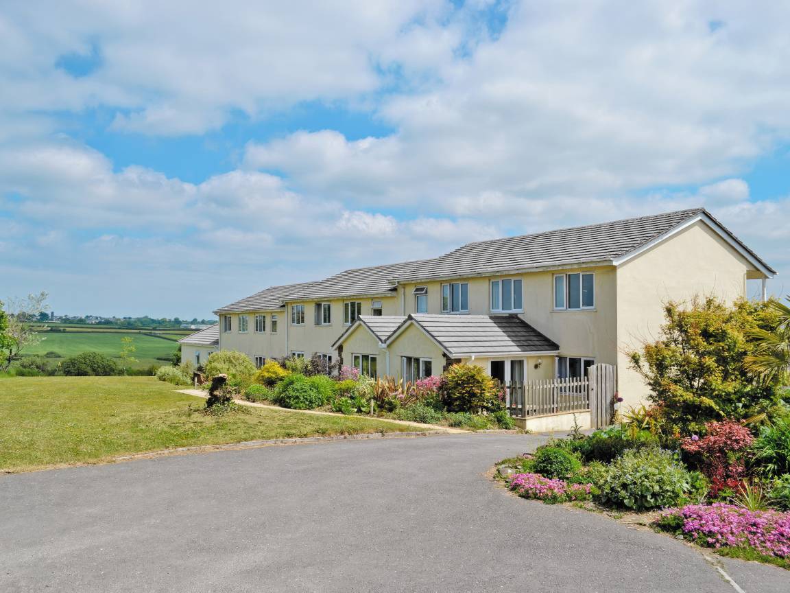 Apartment ∙ 2 Bedrooms ∙ 3 Guests - Devon
