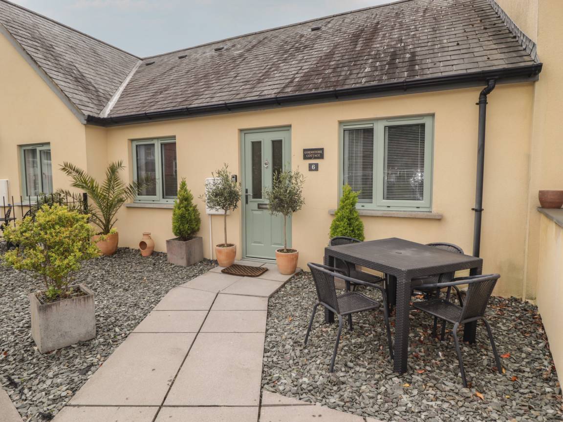 Cottage ∙ 2 Bedrooms ∙ 4 Guests - Freshwater East