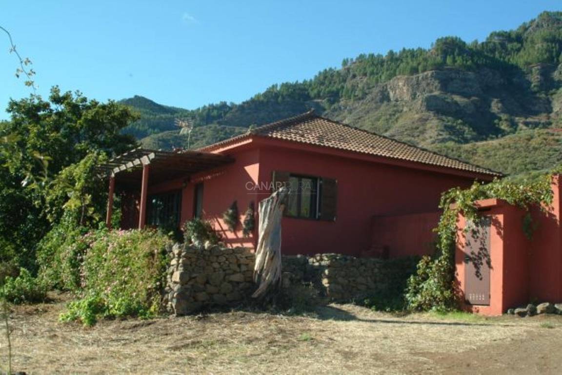 80 M² Casa Rural ∙ 3 Habitaciones ∙ 6 Huéspedes - Canarias