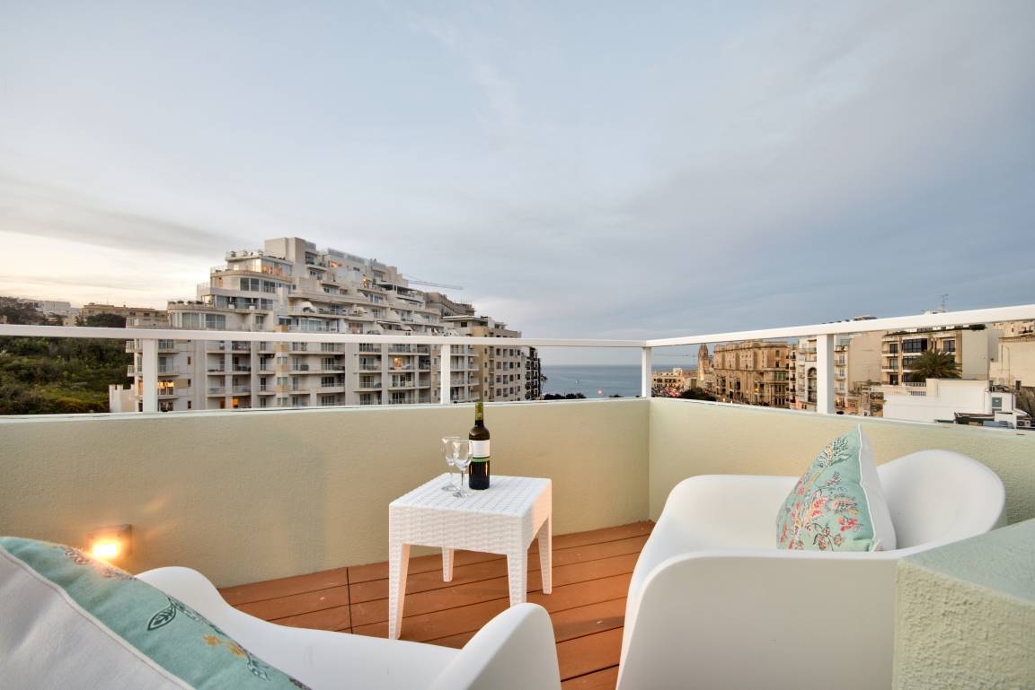 85 M² House ∙ 2 Bedrooms ∙ 5 Guests - Malta