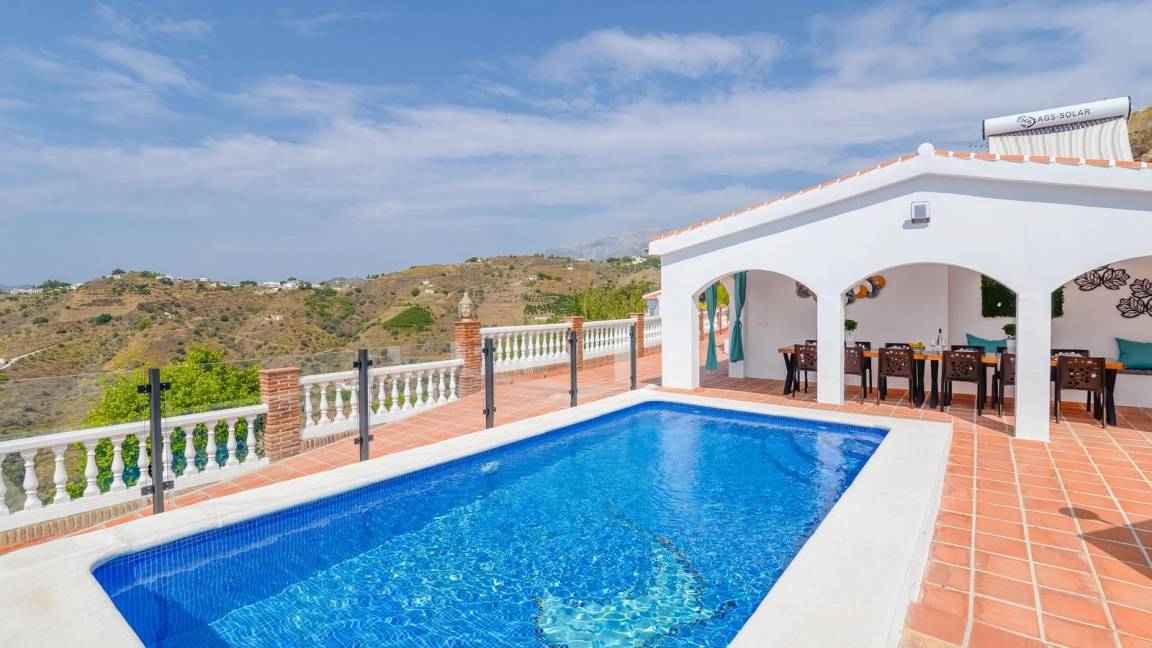140 M² Ferienhaus ∙ 4 Schlafzimmer ∙ 11 Gäste - Torre del Mar