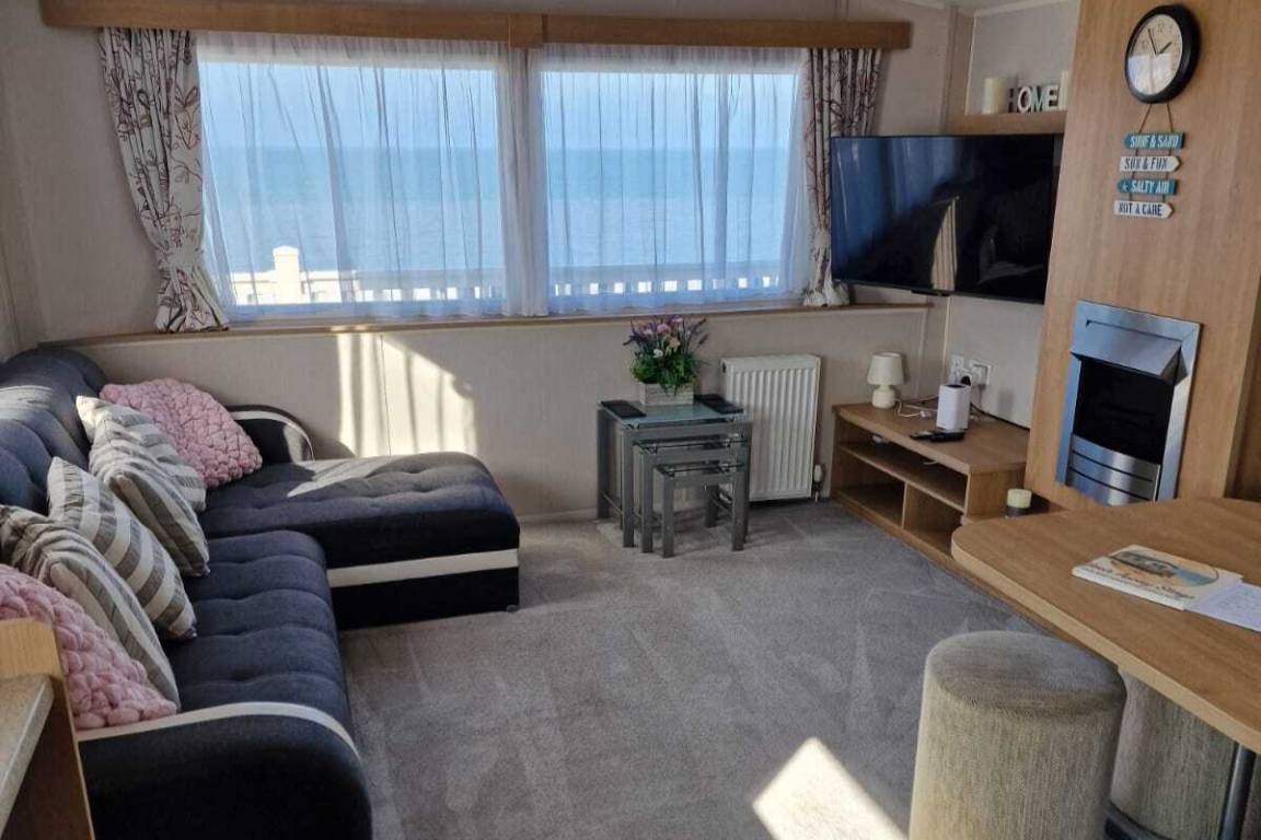Lodge ∙ 3 Bedrooms ∙ 6 Guests - North Wales