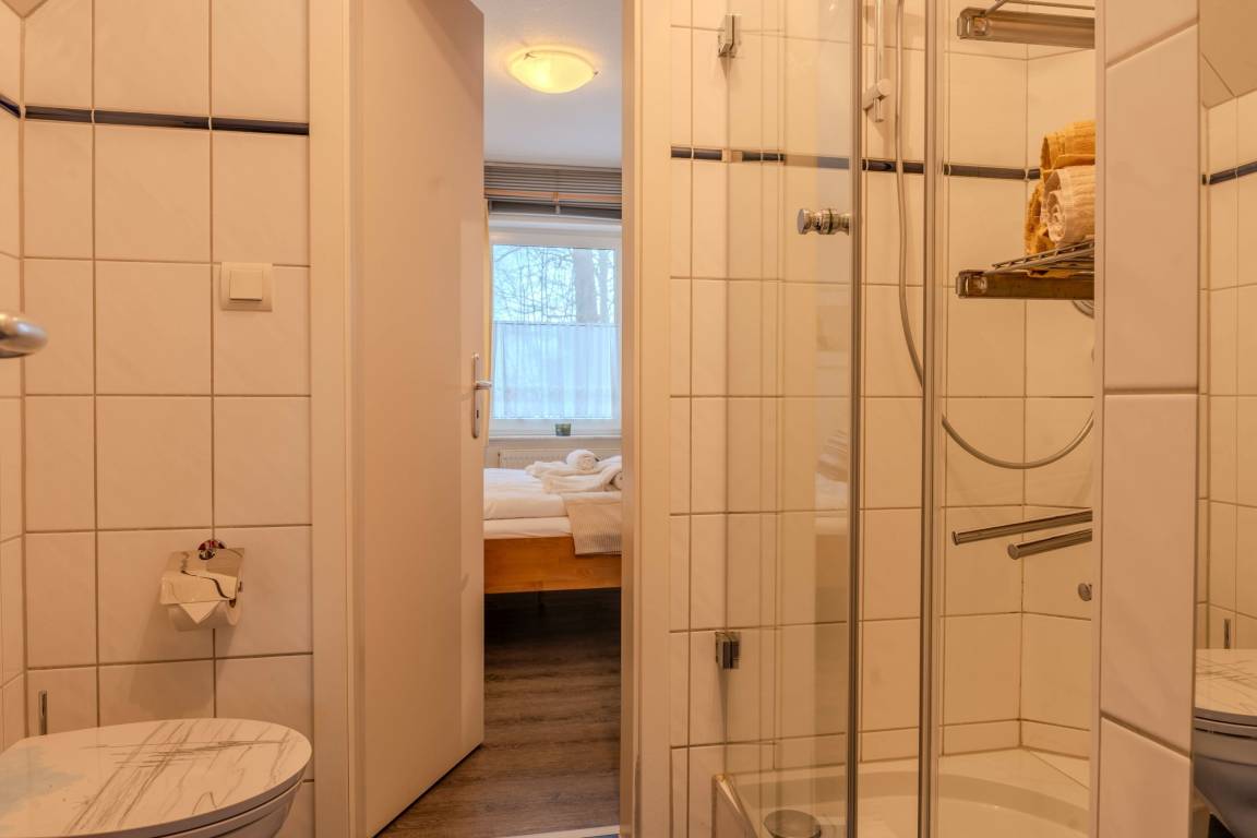 48 m² Ferienwohnung ∙ 2 Schlafzimmer ∙ 4 Gäste – Bild 13