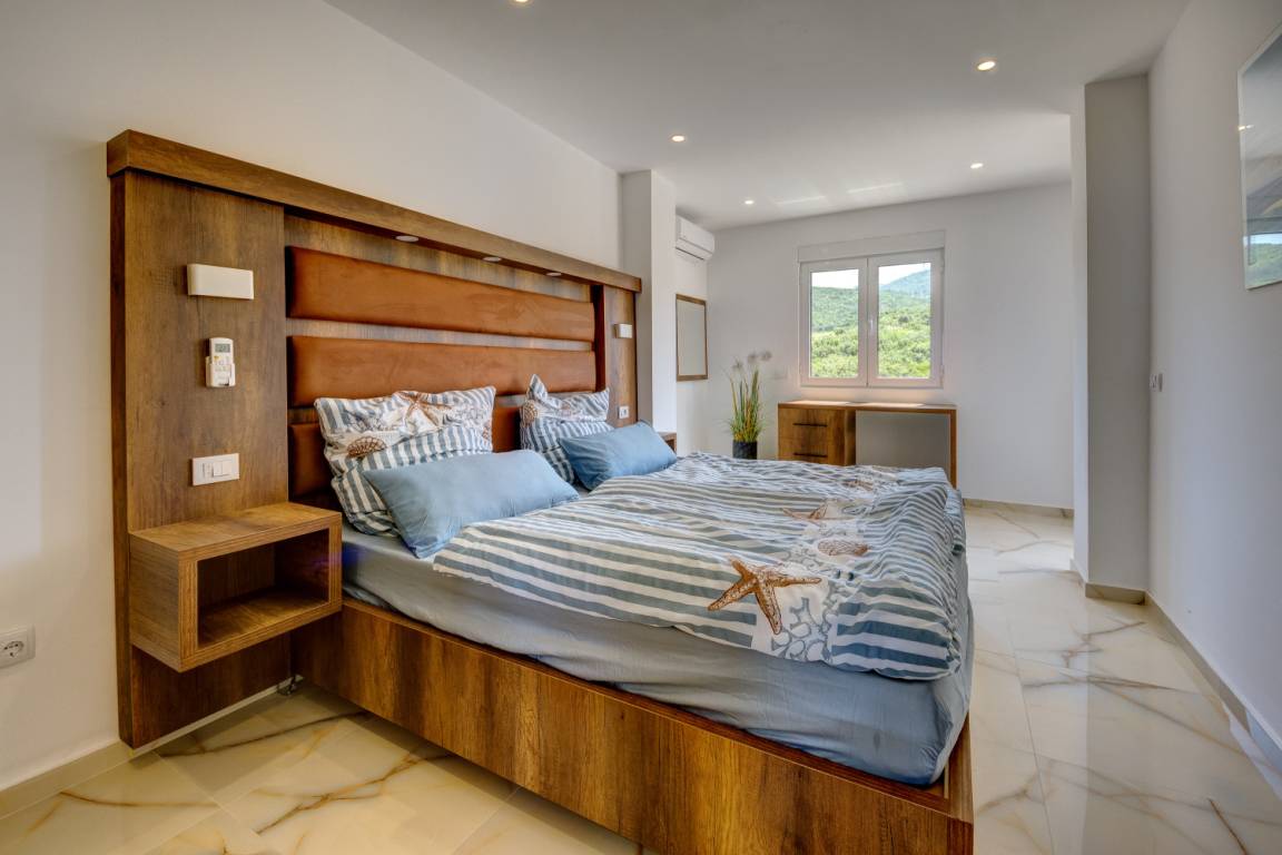 84 m² Ferienwohnung ∙ 2 Schlafzimmer ∙ 4 Gäste – Bild 2