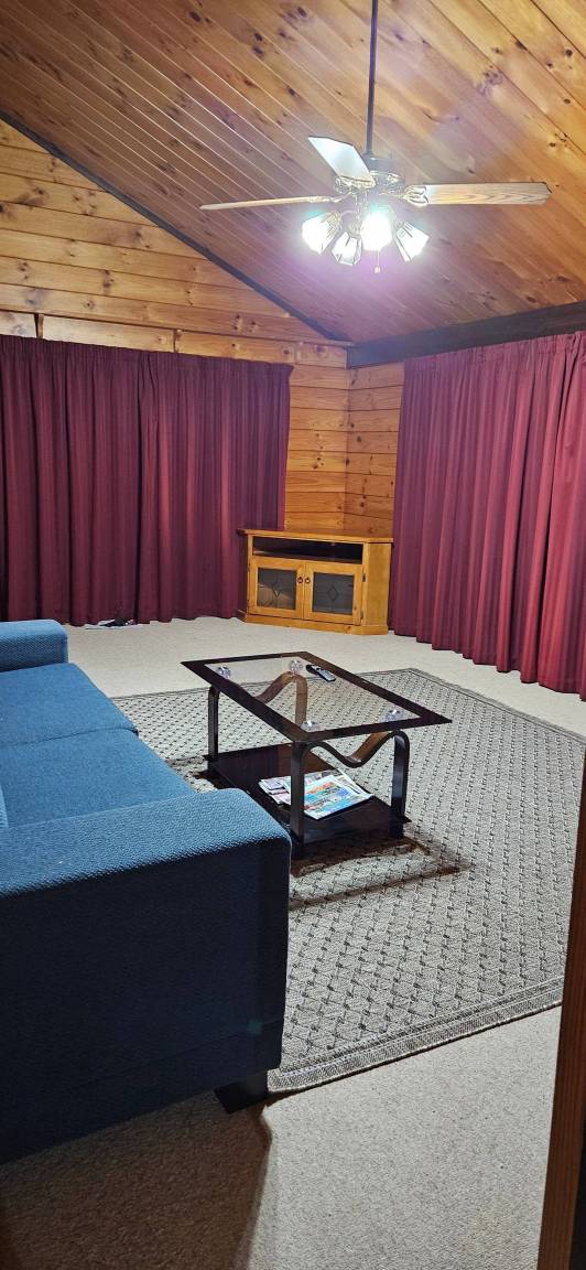 280 M² Farmhouse ∙ 3 Bedrooms ∙ 6 Guests 3
