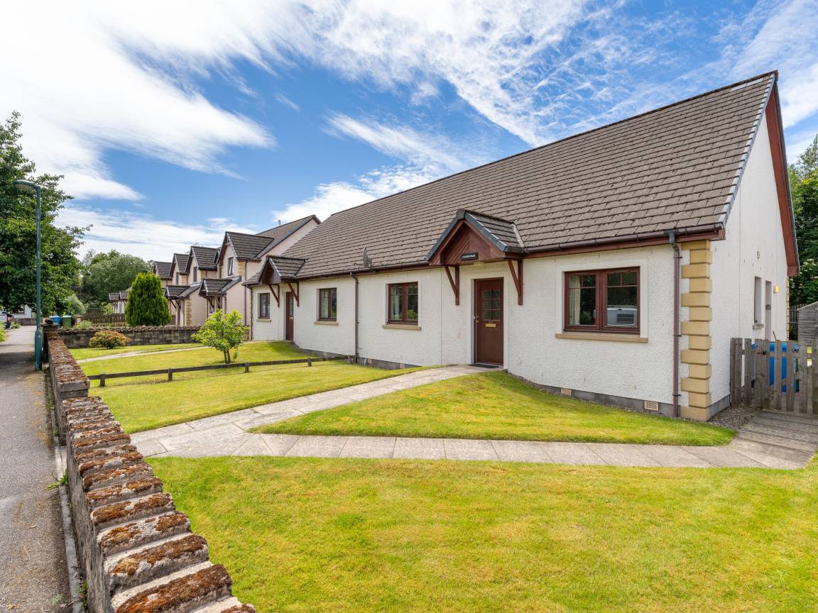 81 M² Ferienhaus ∙ 3 Schlafzimmer ∙ 6 Gäste - Aviemore