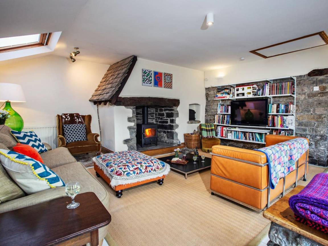 Cottage ∙ 4 Bedrooms ∙ 8 Guests - Hay-on-Wye