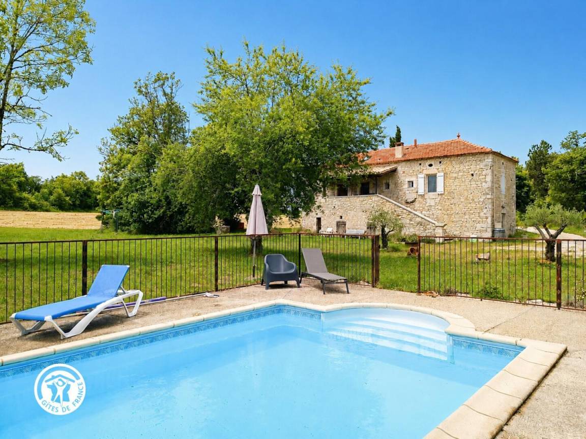 75 M² Gîte ∙ 2 Bedrooms ∙ 4 Guests - Albas