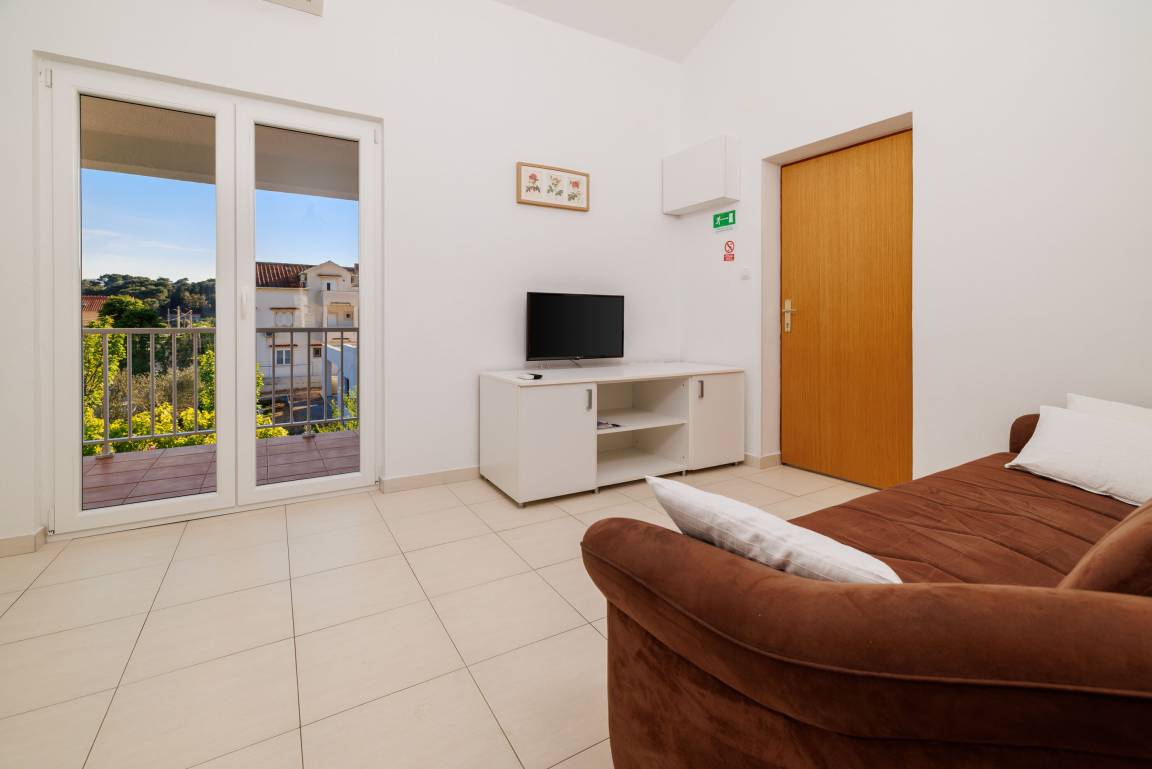 30 M² Ferienwohnung ∙ 1 Schlafzimmer ∙ 2 Gäste - Rab