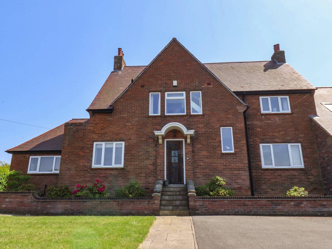 Cottage ∙ 6 Bedrooms ∙ 12 Guests - Goathland