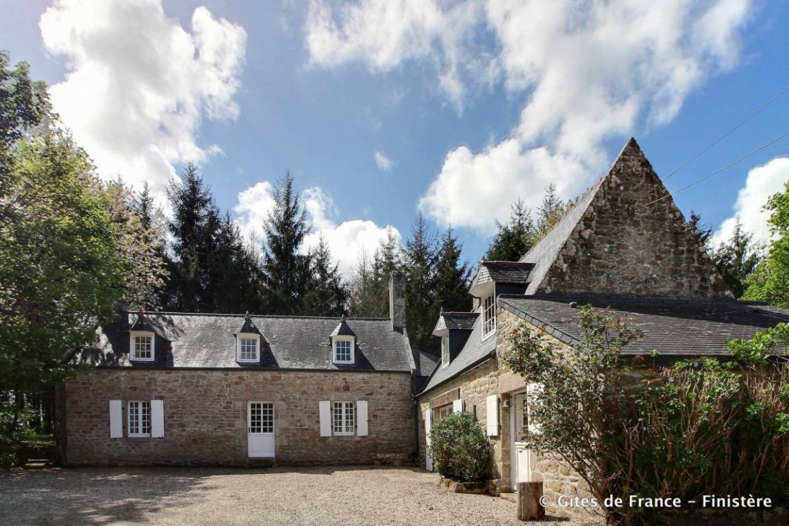 220 m&sup2; G&icirc;te 4 Schlafzimmer 8 G&auml;ste