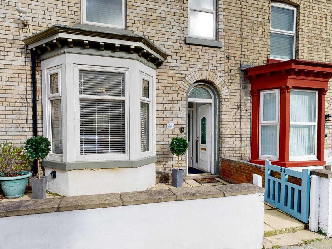Cottage ∙ 5 Bedrooms ∙ 10 Guests - Scarborough