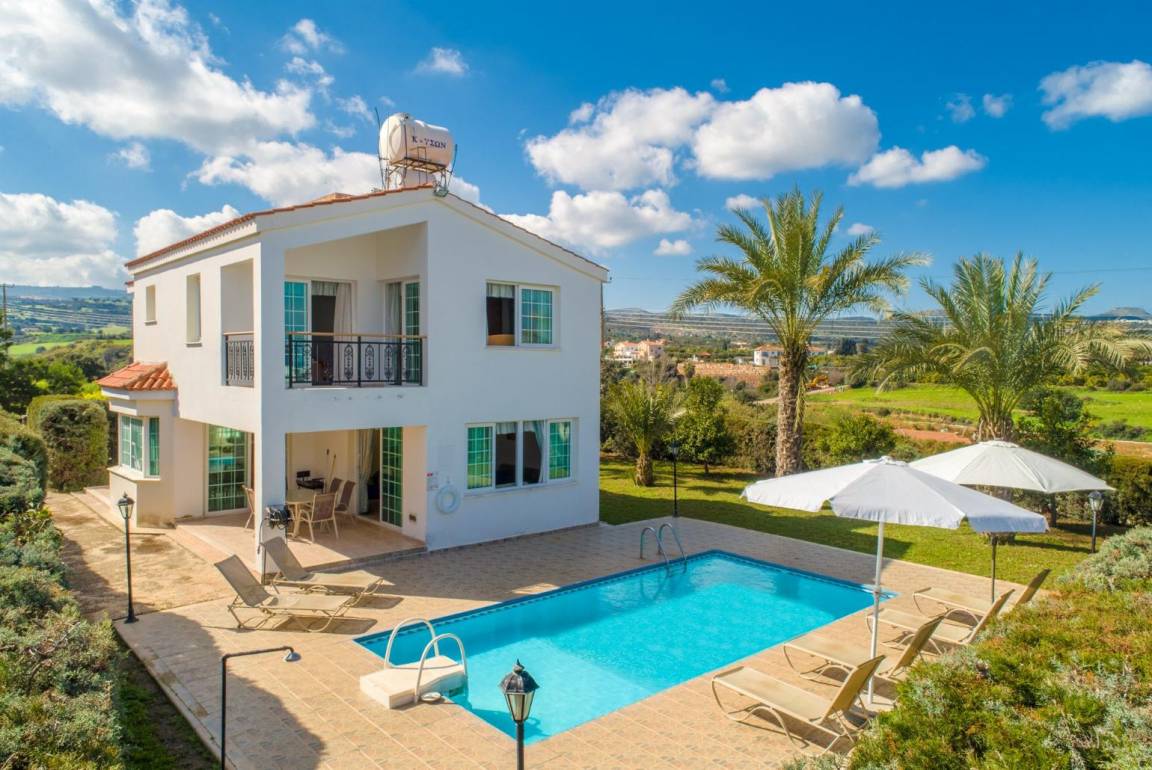 195 M² Villa ∙ 3 Bedrooms ∙ 6 Guests - Latsi