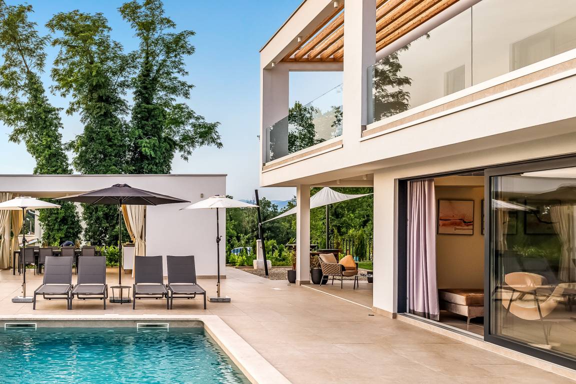 290 M² Villa Vacanza ∙ 4 Camere Da Letto ∙ 8 Ospiti - Albona