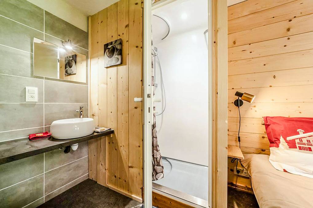 400 m² Ferienhaus ∙ 8 Schlafzimmer ∙ 15 Gäste – Bild 14