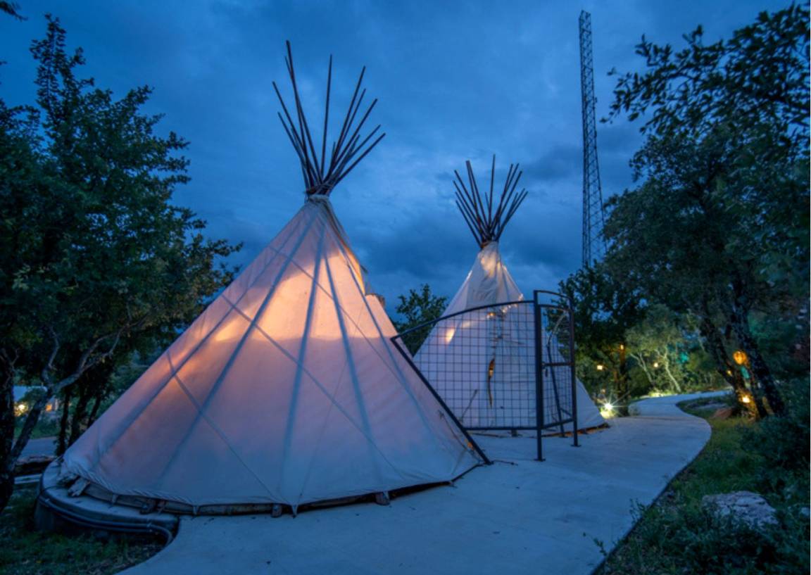 Camping-unterkunft ∙ 1 Schlafzimmer ∙ 2 Gäste - Marble Falls, TX