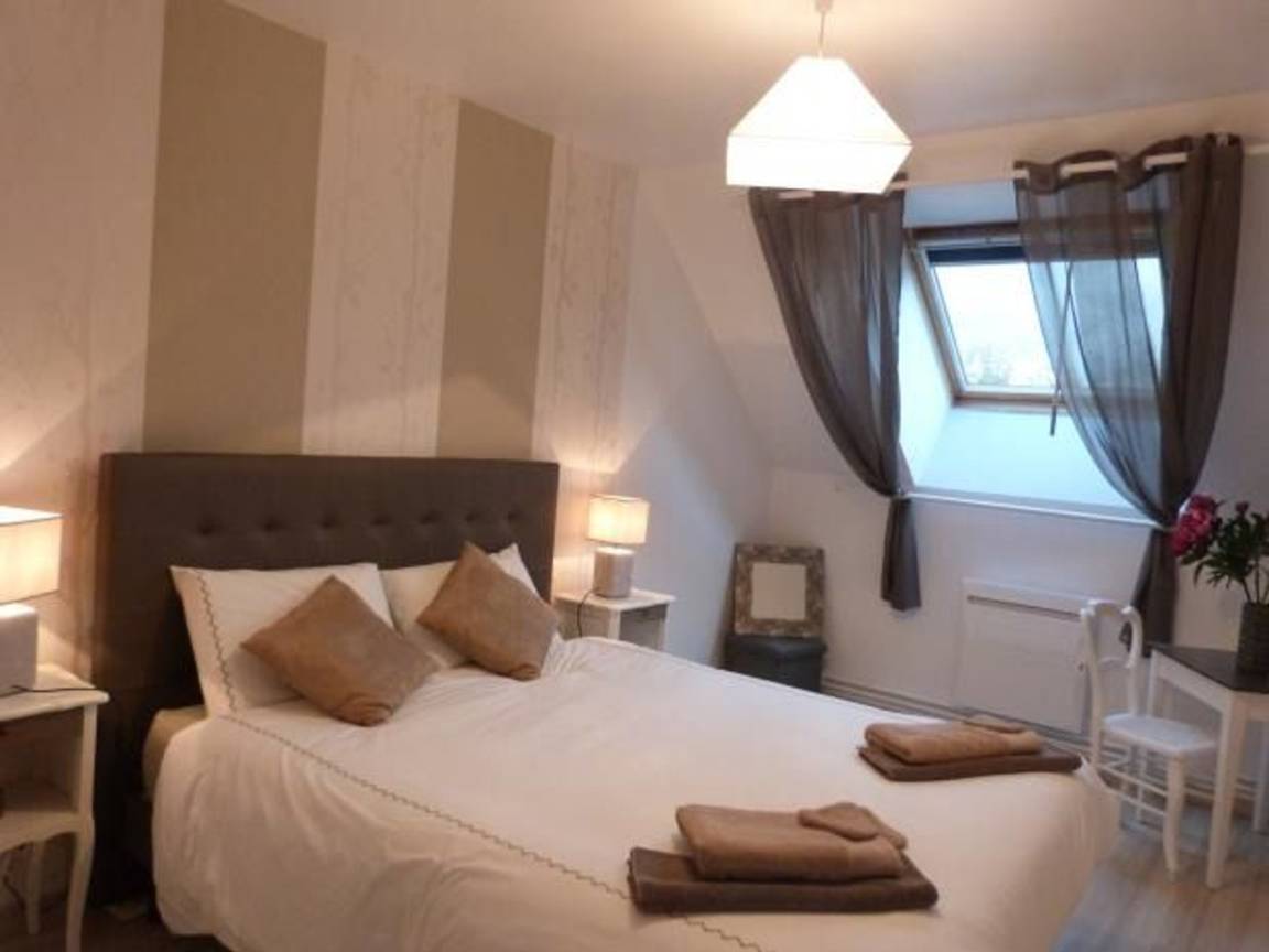 160 M² Cottage ∙ 5 Bedrooms ∙ 10 Guests - Loire Valley