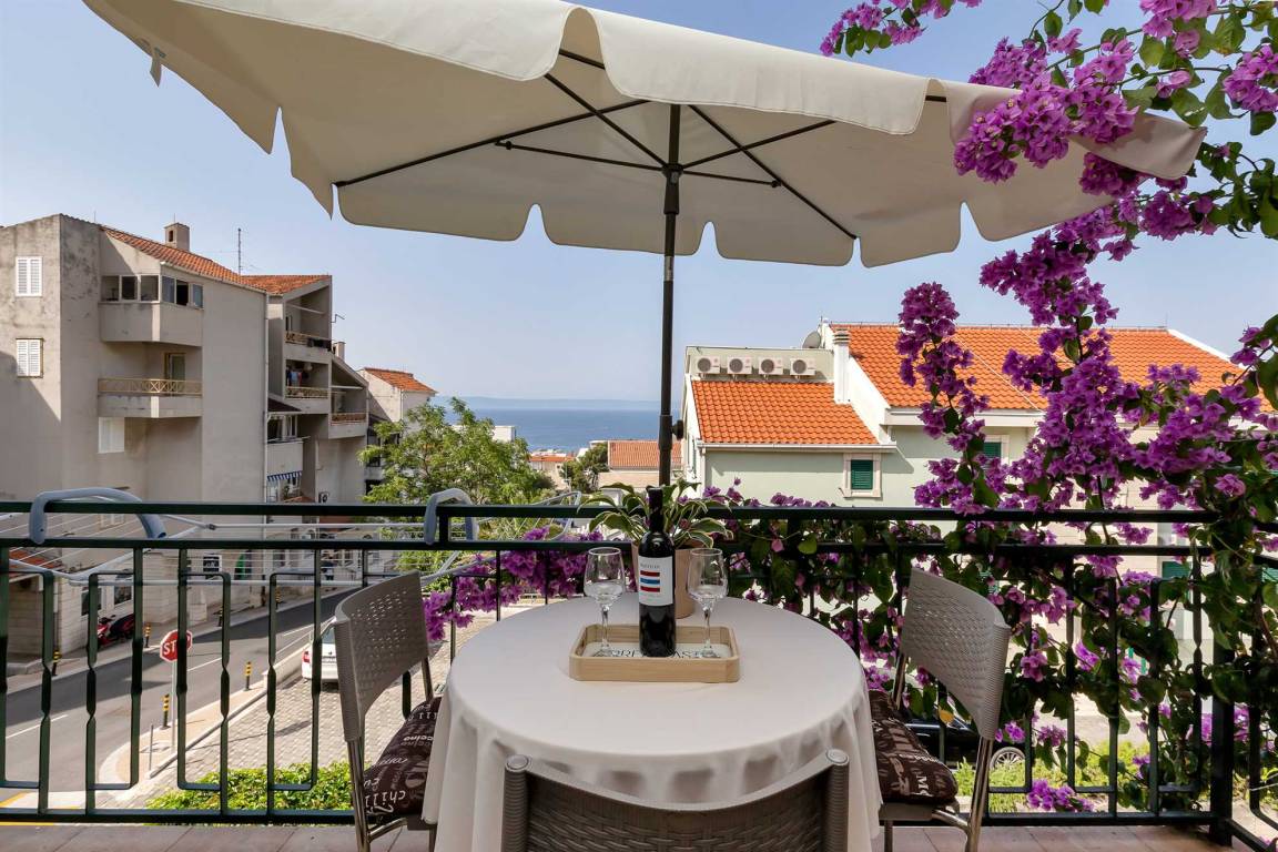 35 M² Appartement ∙ 1 Slaapkamer ∙ 6 Gasten - Baška Voda