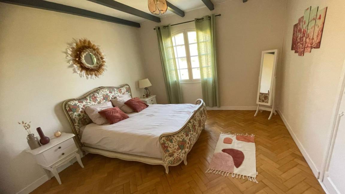 190 m² Gîte ∙ 4 Schlafzimmer ∙ 9 Gäste – Bild 3