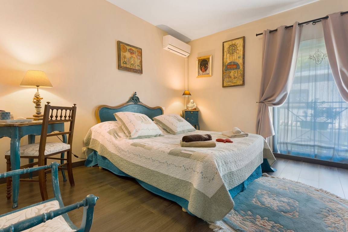 15 M² Chambre D'hôtes ∙ 1 Chambre ∙ 2 Personnes - Nîmes