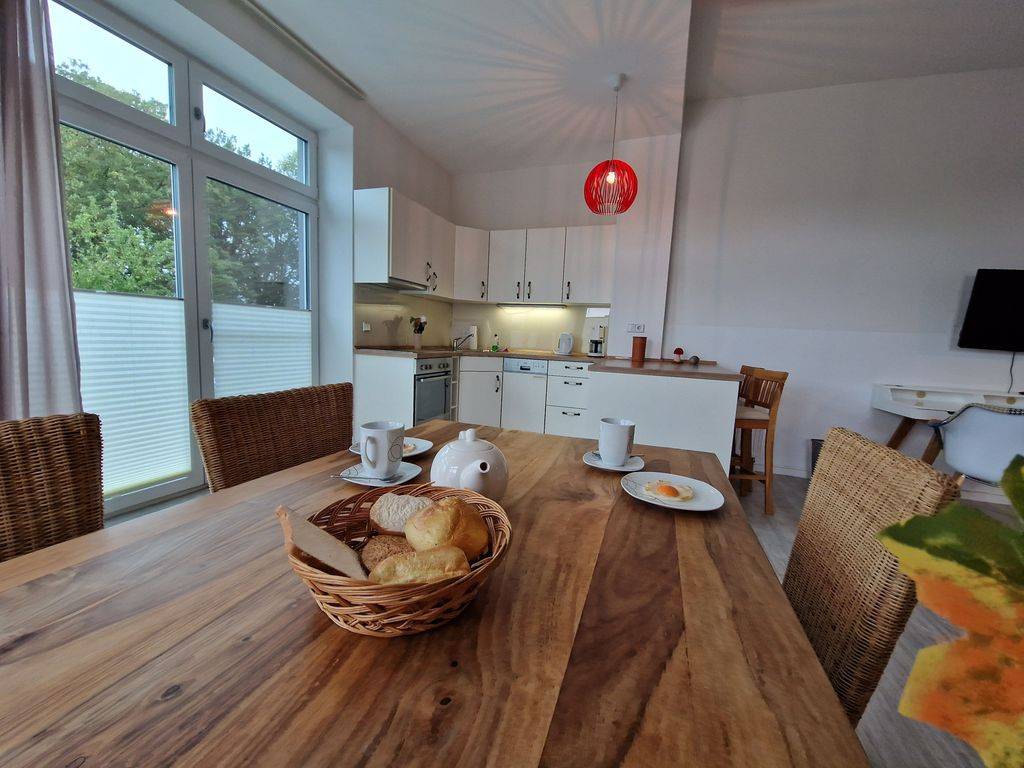 78 M² Ferienwohnung ∙ 1 Schlafzimmer ∙ 2 Gäste - Malchow