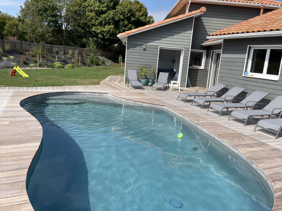 180 M² Huis ∙ 4 Slaapkamers ∙ 8 Gasten - Pornic