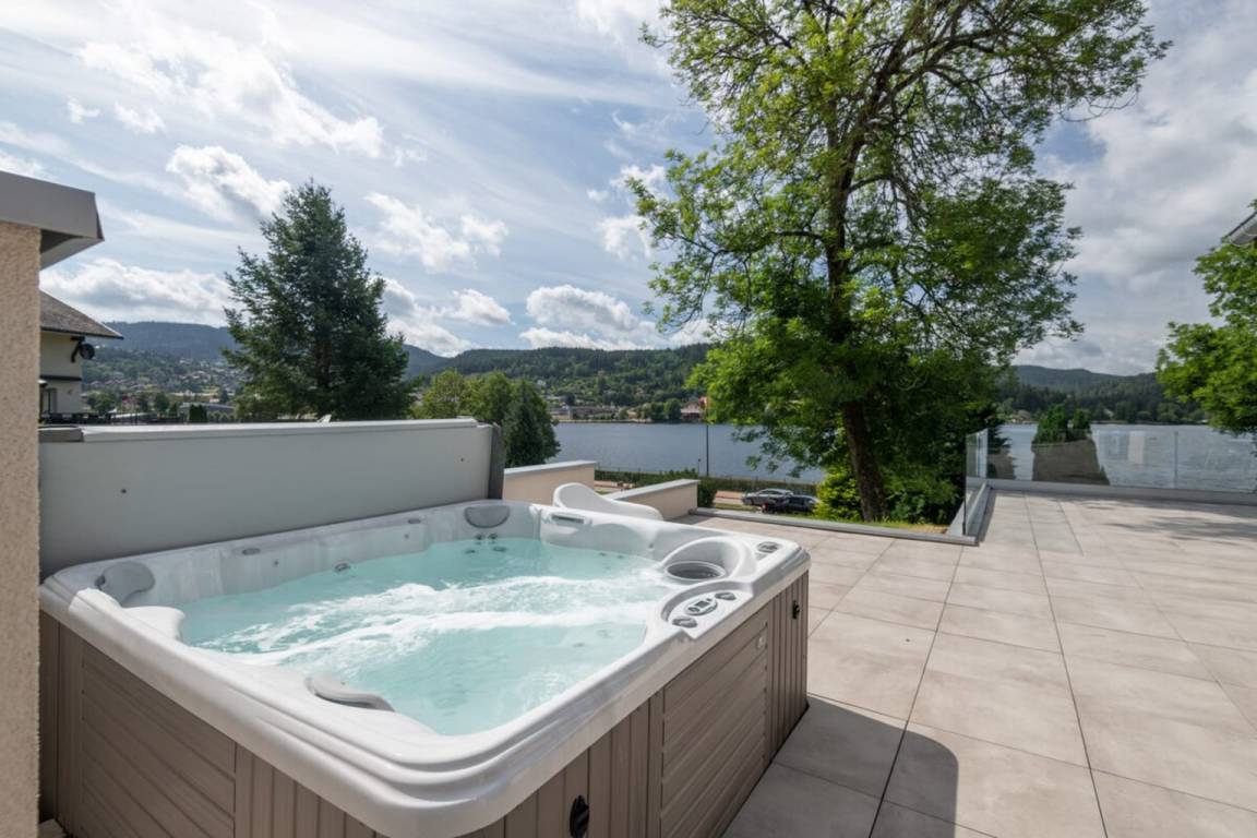 300 M² Ferienhaus ∙ 5 Schlafzimmer ∙ 10 Gäste - Vogesen