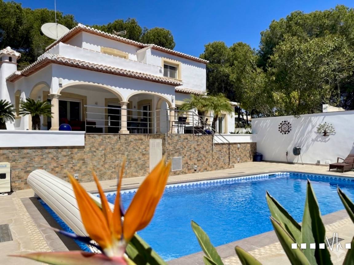227 M² Villa ∙ 4 Slaapkamers ∙ 8 Gasten - Moraira