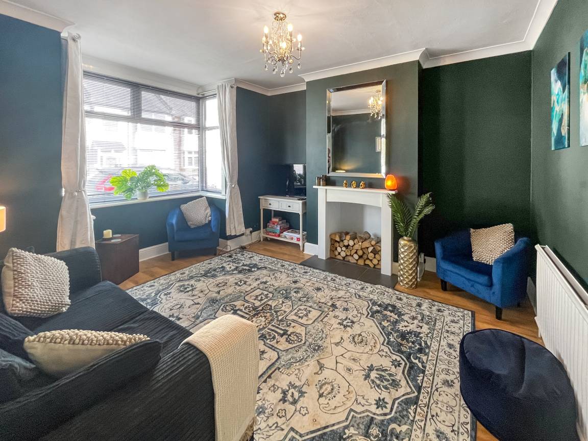 Cottage ∙ 4 Bedrooms ∙ 8 Guests - Margate