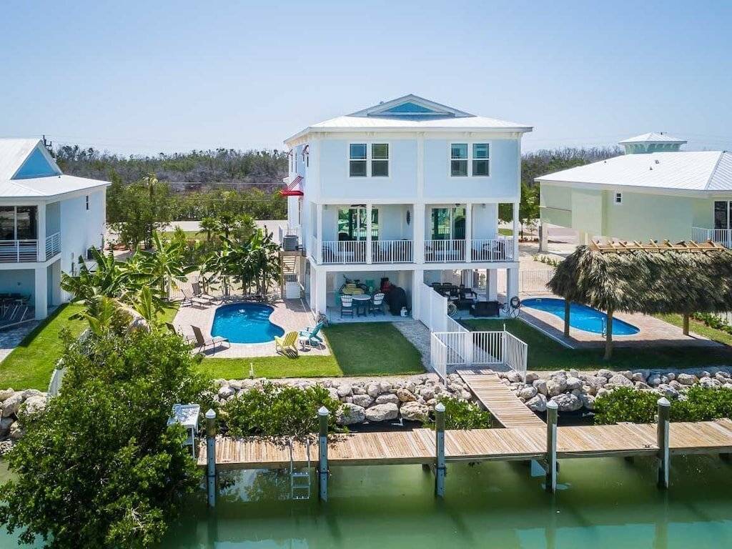 164 M² Villa ∙ 4 Bedrooms ∙ 10 Guests - Marathon, FL