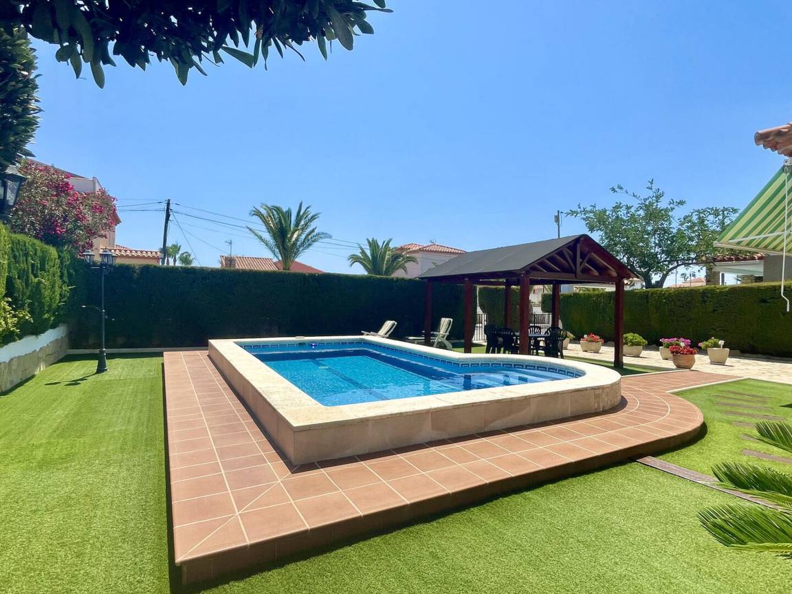75 M² Casa Rural ∙ 3 Habitaciones ∙ 6 Huéspedes - Mont-roig del Camp