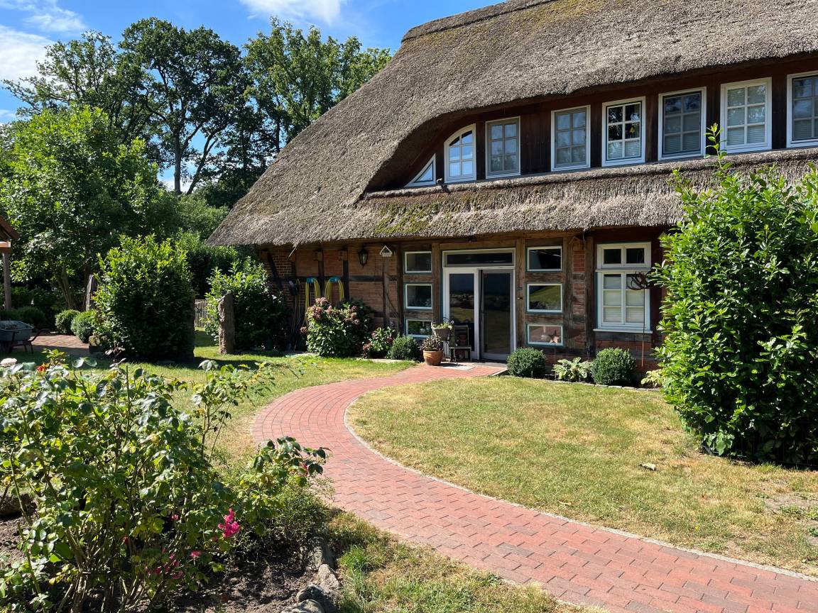 375 m² Ferienhaus ∙ 5 Schlafzimmer ∙ 14 Gäste – Bild 4