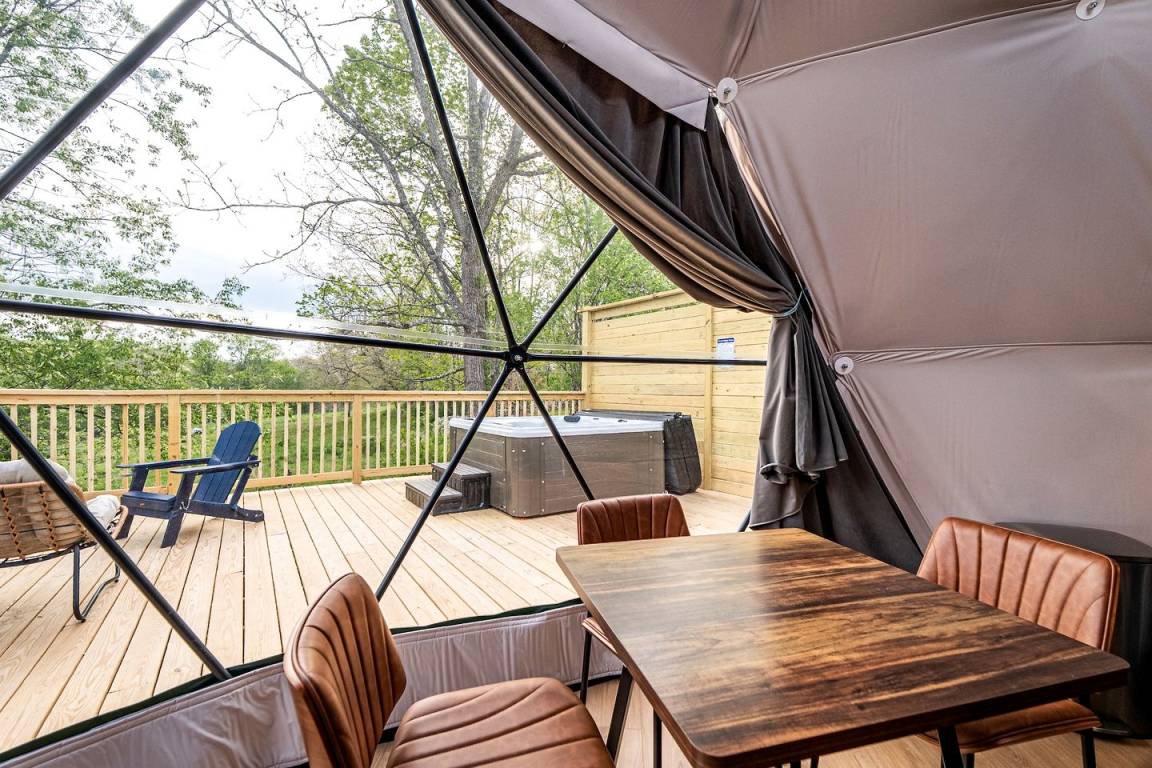 Camping ∙ 1 Bedroom ∙ 4 Guests - West Virginia