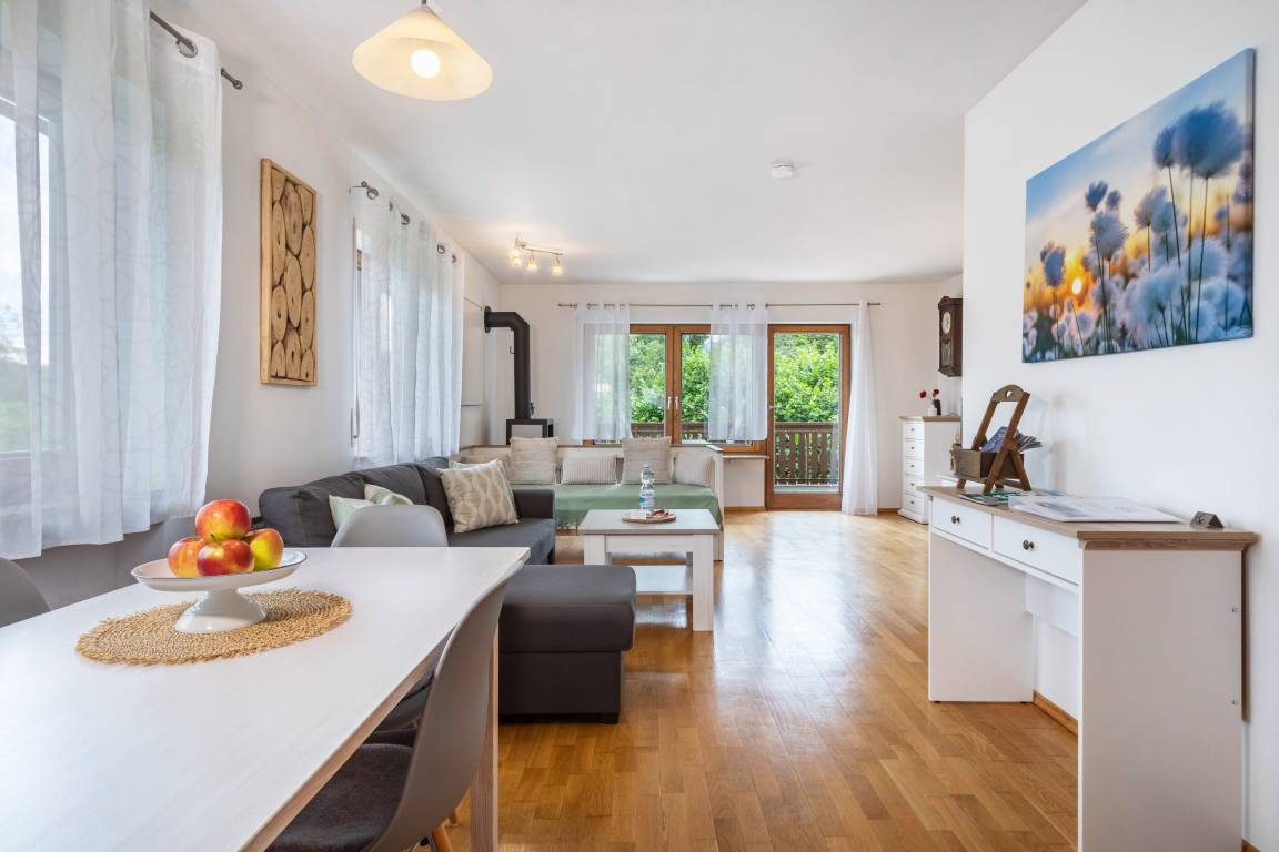 80 M² Ferienwohnung ∙ 2 Schlafzimmer ∙ 3 Gäste - Illmensee