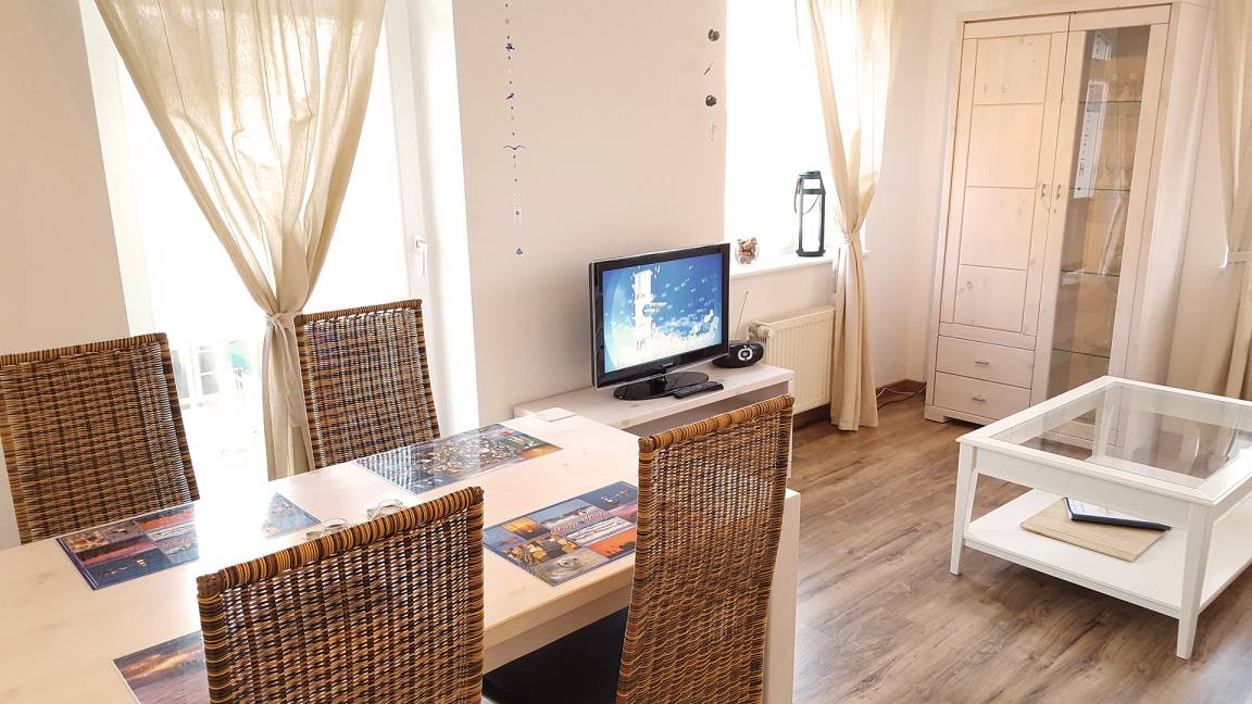 60 m² Ferienwohnung ∙ 2 Schlafzimmer ∙ 3 Gäste – Bild 2