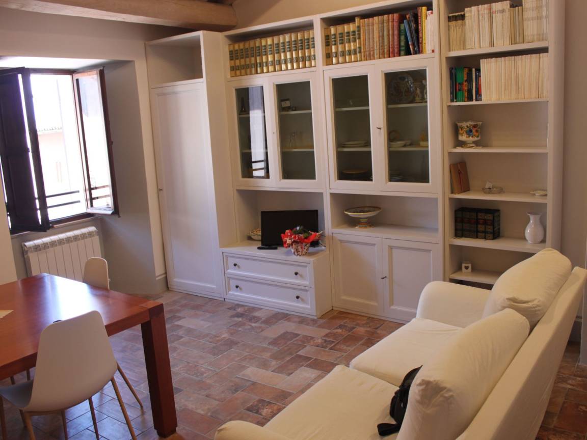 70 M² Ferienwohnung ∙ 2 Schlafzimmer ∙ 4 Gäste - Todi