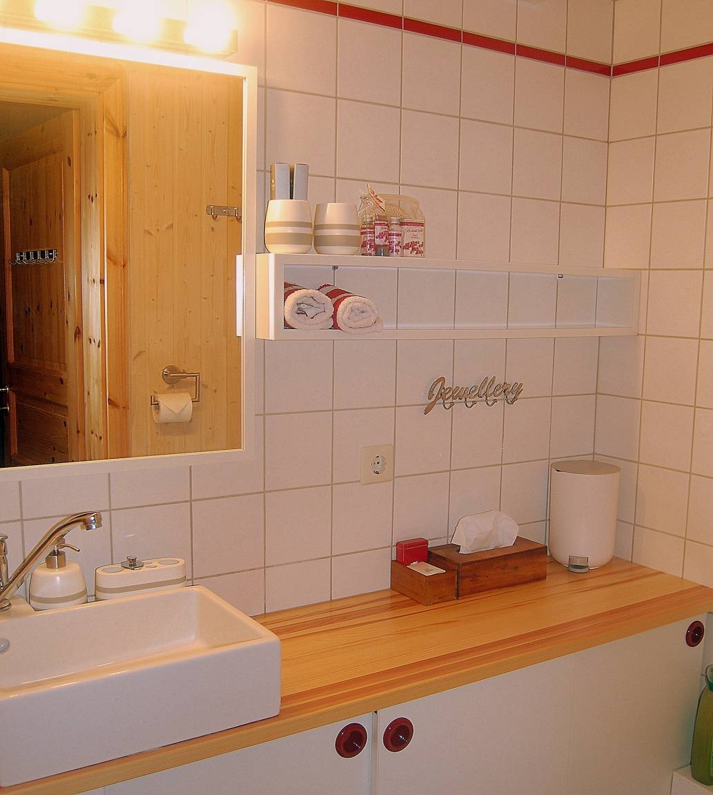 82 m² Ferienwohnung ∙ 1 Schlafzimmer ∙ 2 Gäste – Bild 12