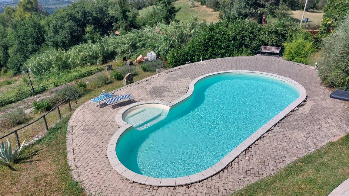 140 M² Villa ∙ 1 Chambre ∙ 2 Personnes - Terni