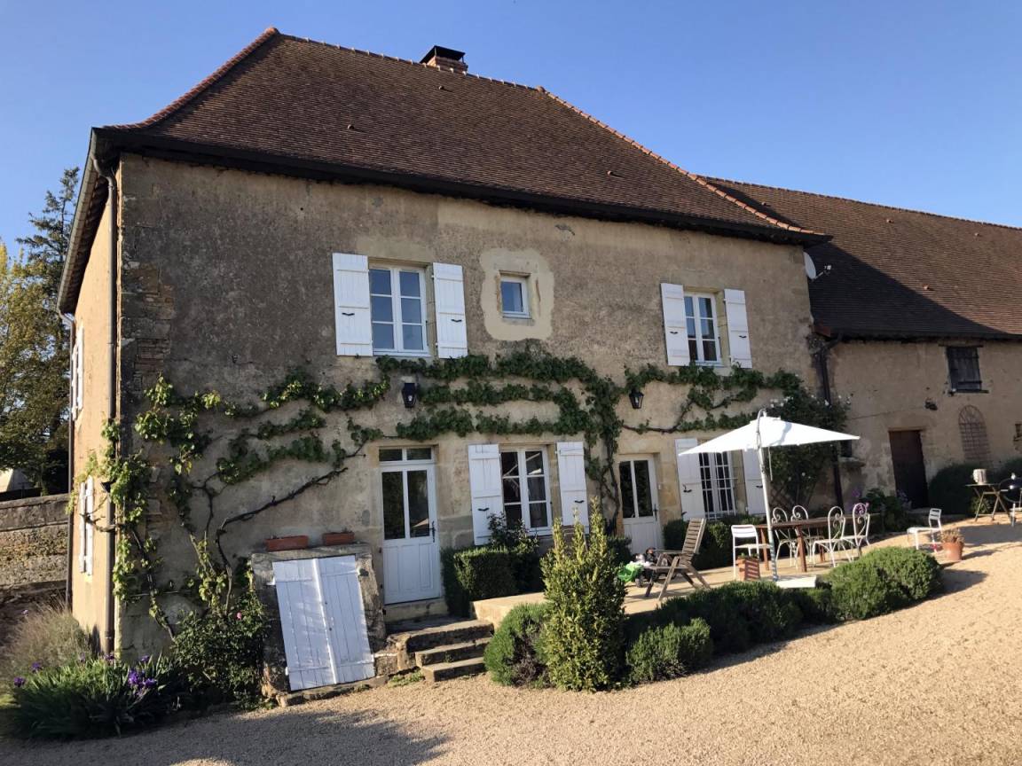 144 m&sup2; G&icirc;te 3 Schlafzimmer 8 G&auml;ste