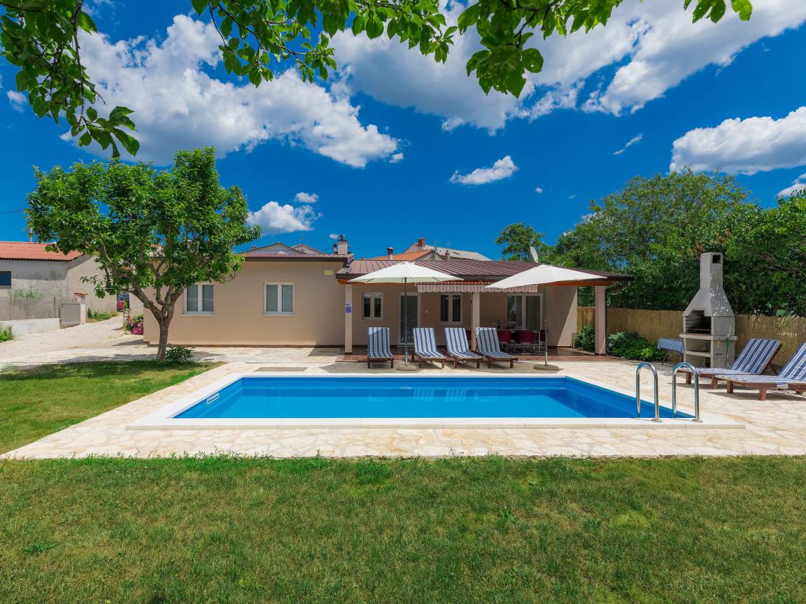90 M² Maison De Vacances ∙ 3 Chambres ∙ 6 Personnes - Pazin