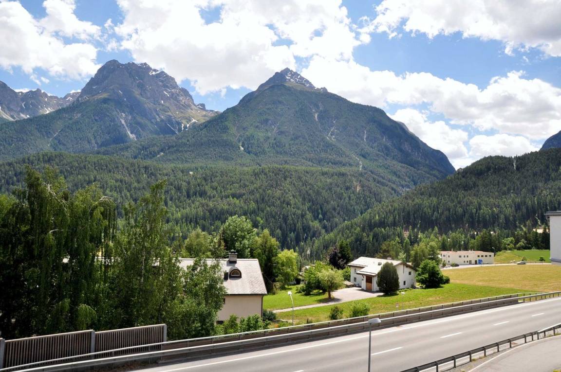 68 M² Appartamento Vacanza ∙ 1 Camera Da Letto ∙ 3 Ospiti - Scuol
